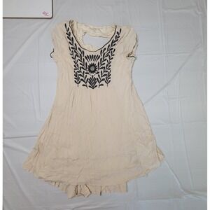 Womens Alya cream/black short sleeve dress. ‎ Size S.  Embroidered design.